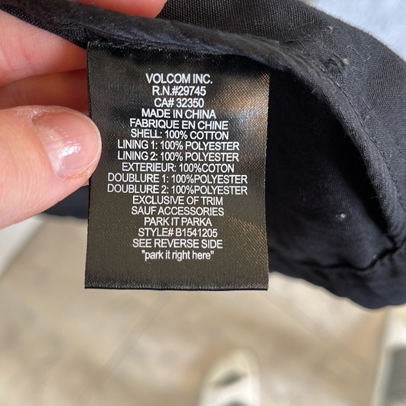 Volcom Jacket - Picture 6 of 6